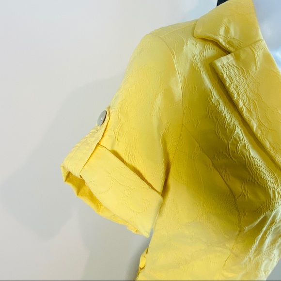 Vintage Yellow Liz Claiborne Embroidered Short Sleeve Belted Wrap Dress Size 6 - Picture 9 of 11